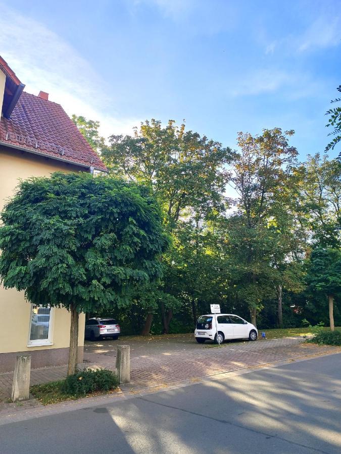 Bohnapartments Bechstein - Sehr Ruhig - 3 Schlafzimmer - Balkon - Gratis Stellplaetze- Wlan - Vollausstattung Neudietendorf ภายนอก รูปภาพ