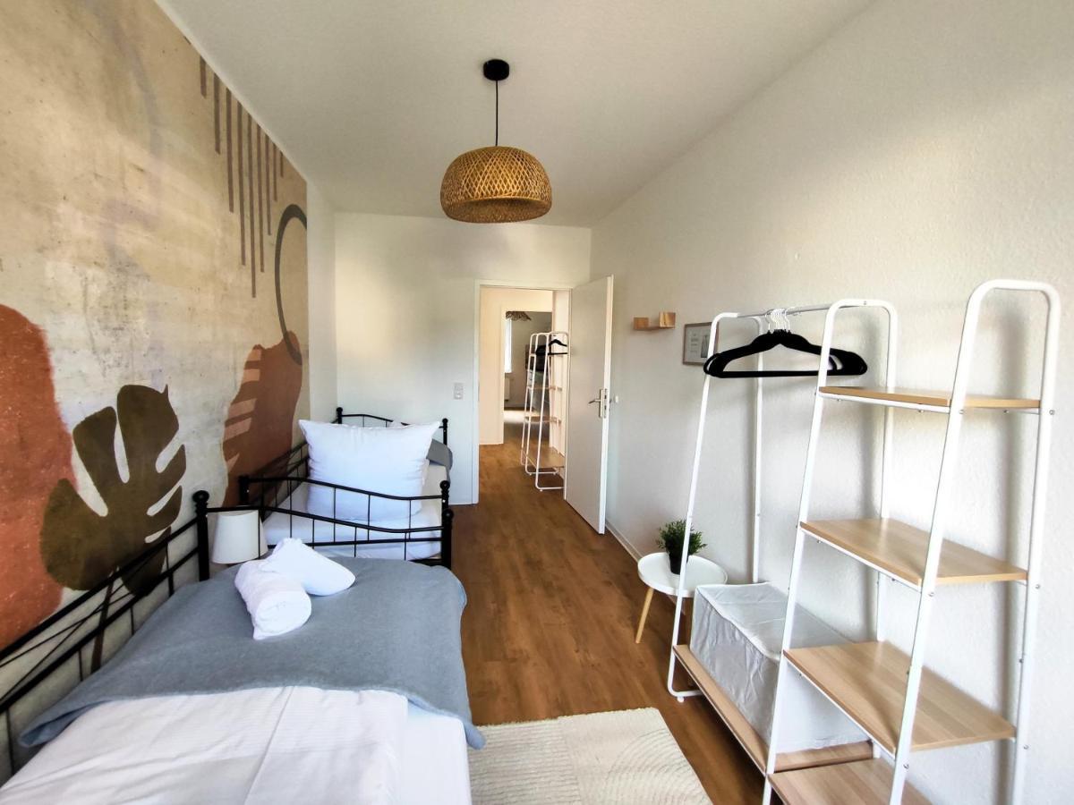 Bohnapartments Bechstein - Sehr Ruhig - 3 Schlafzimmer - Balkon - Gratis Stellplaetze- Wlan - Vollausstattung Neudietendorf ภายนอก รูปภาพ